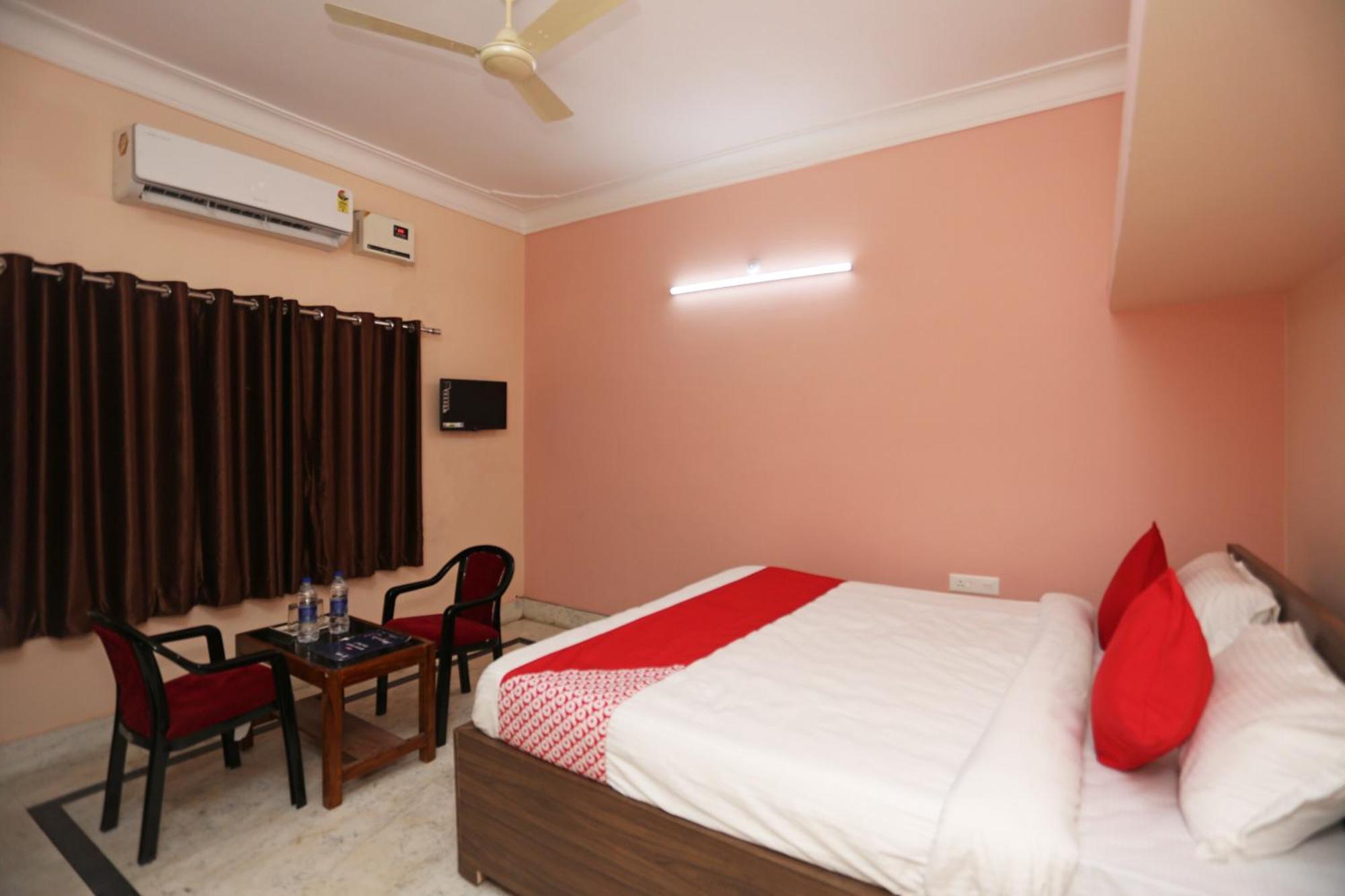Flagship 28138 Padma Resort Bhubaneswar Exterior foto